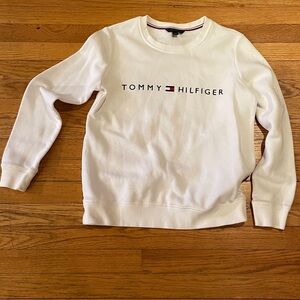 Women’s Tommy Hilfiger White Crewneck with Logo. Size: SP